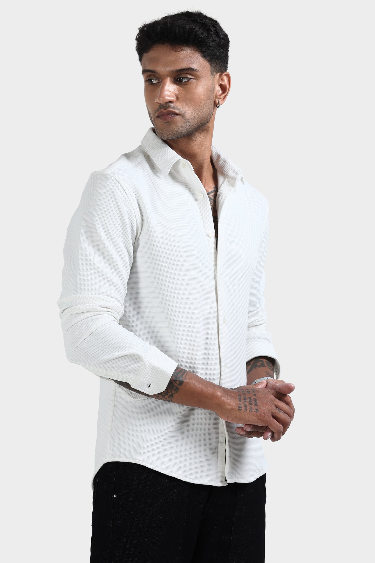 Oldlove White waffle-textured shirt